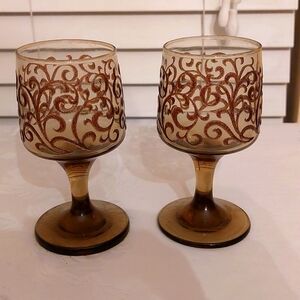 Pretty wine glasses